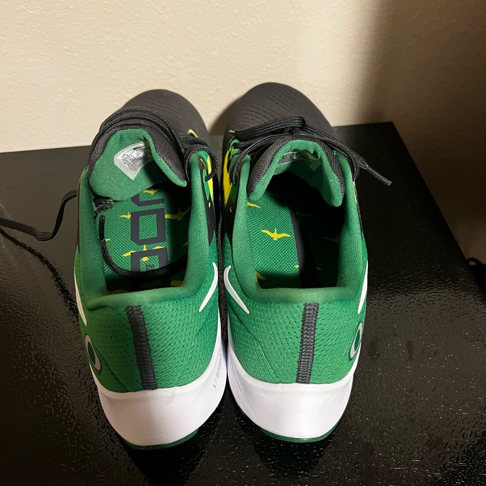 Nike Air Zoom Pegasus 38 University of Oregon 11.5 new without box